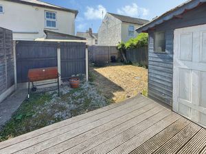 SYDNEY STREET- click for photo gallery